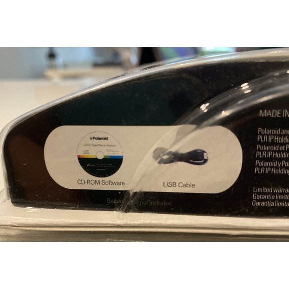 NEW In Package Blue Polaroid a200 2.0 MegaPixel "Starter" Camera w/ LCD Display - Picture 9 of 9